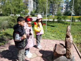Возложение цветов к мемориальному комплексу «Обожжённая память» Возложение цветов к мемориальному комплексу «Обожжённая память».